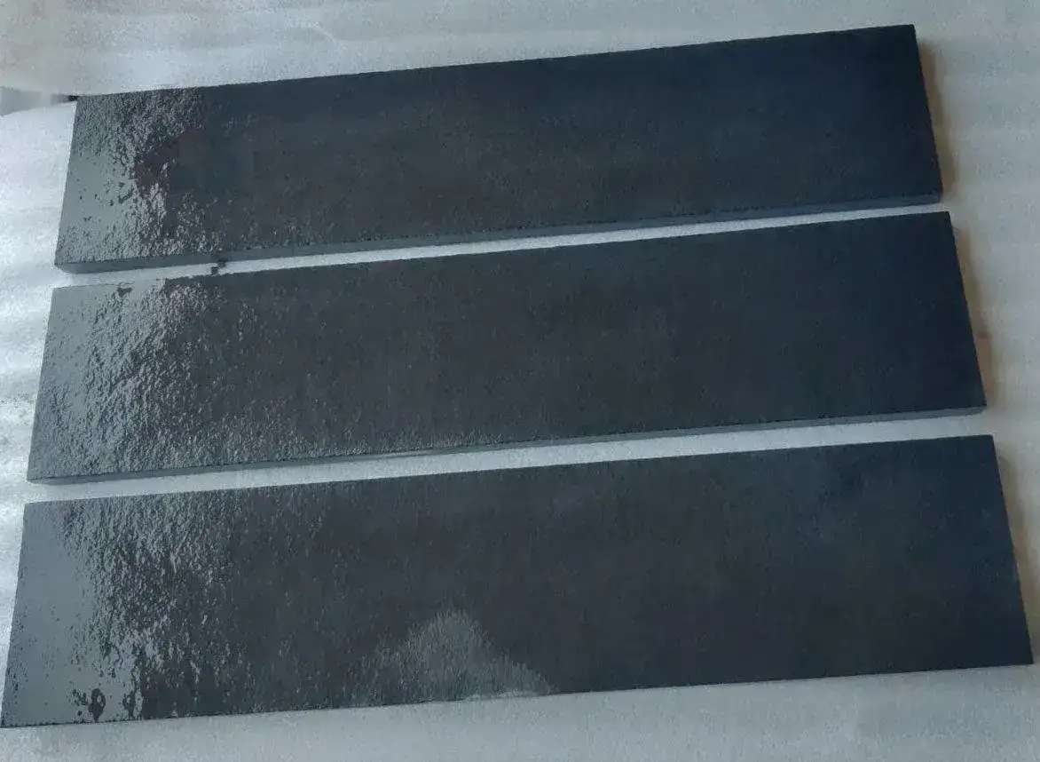 Black Limestone Linear Midnight Plank 900x200 22mm From £25.59/m2 - Image 3