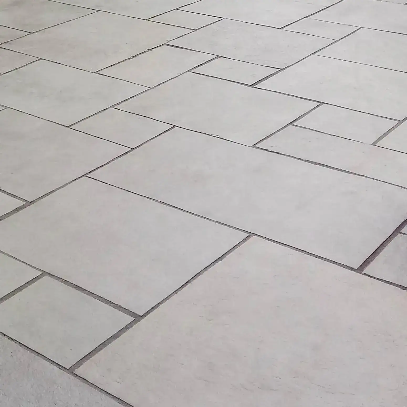 Dove Grey Limestone Paving Sawn Edge 600x600 22mm Cal. From £21.56/m2 - Image 3
