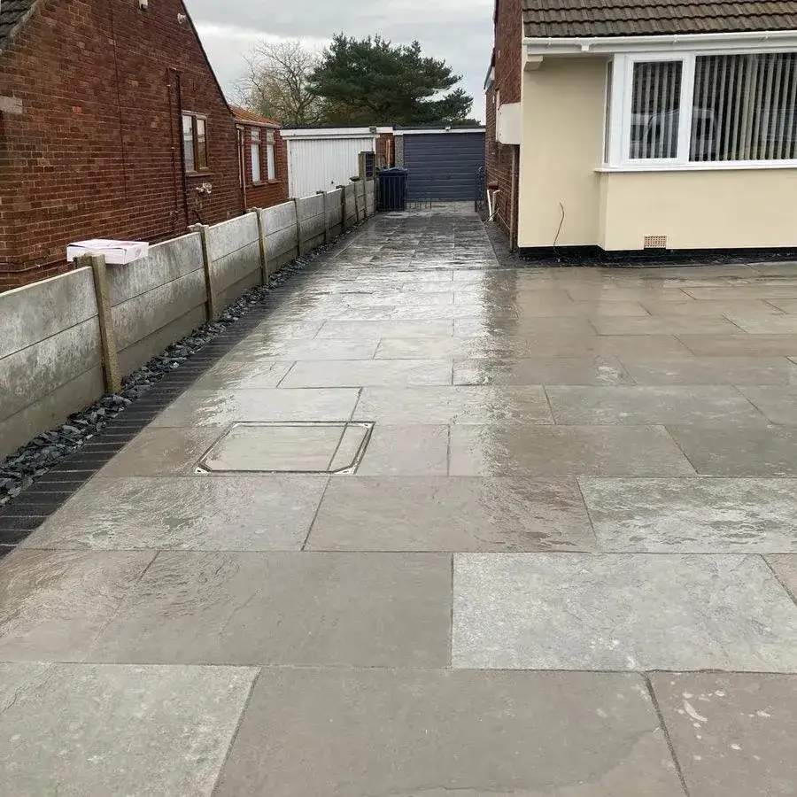 Dove Grey Limestone Paving Sawn Edge 900x600 22mm Cal. From £22.09/m2 - Image 3