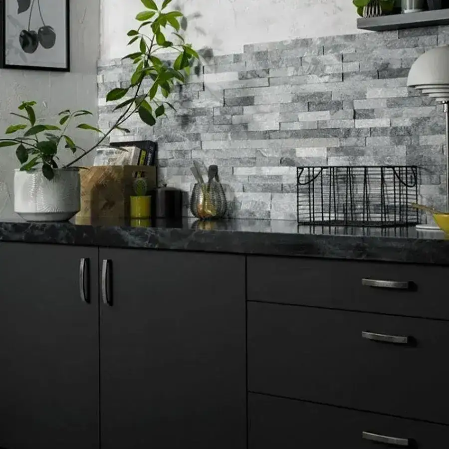 Sparkle Ice Grey Quartz Split Face Tiles 550x150 From £27.89/m2 - Image 6