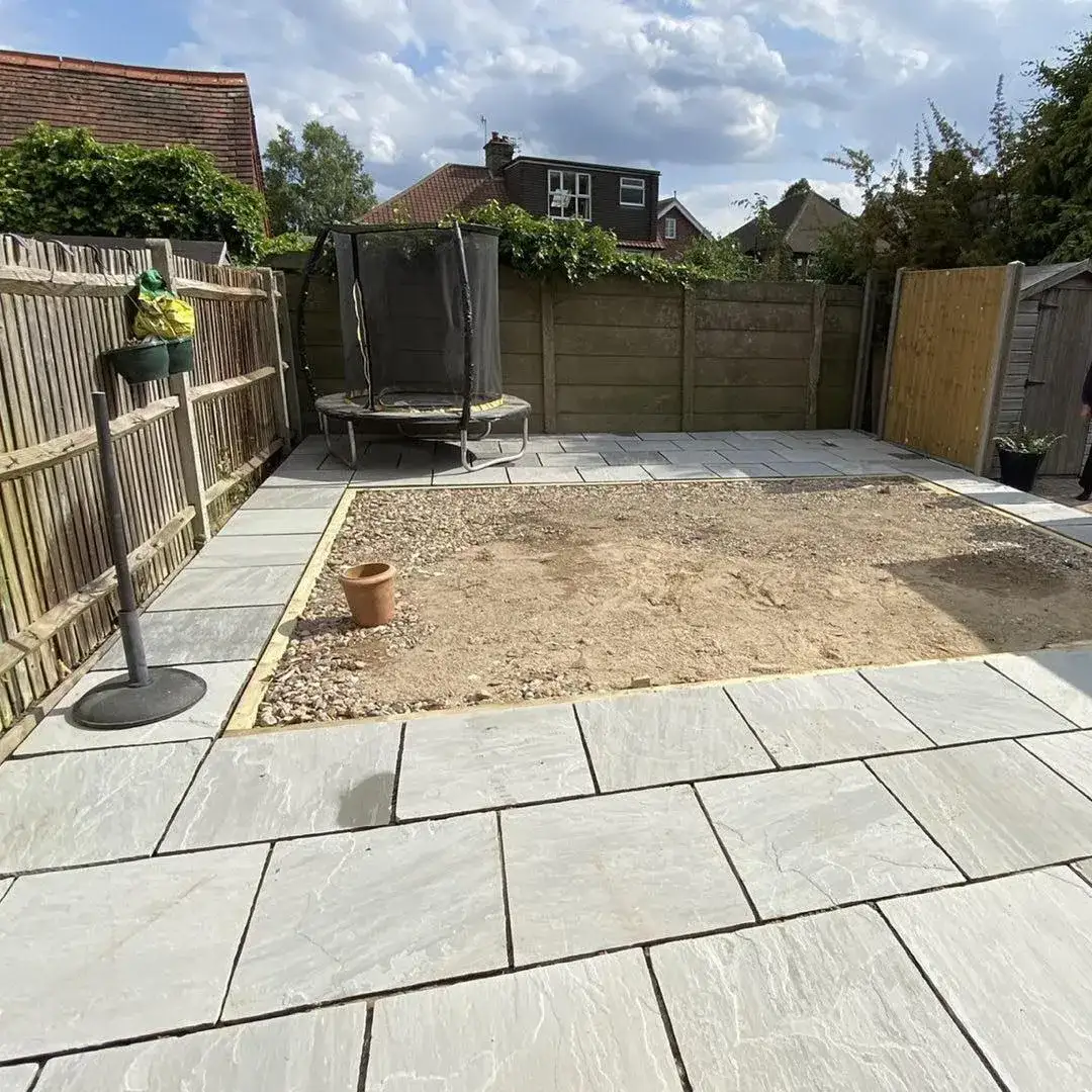 Kandla Grey Indian Sandstone Paving Light Grey 600x600 22mm Cal. From £21.39/m2 - Image 4