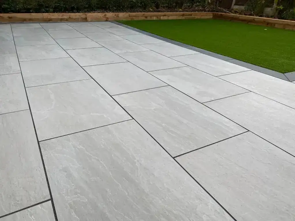 Silver Kandla Grey Porcelain Paving 900x600x20 From £21.38/m2 - Image 4