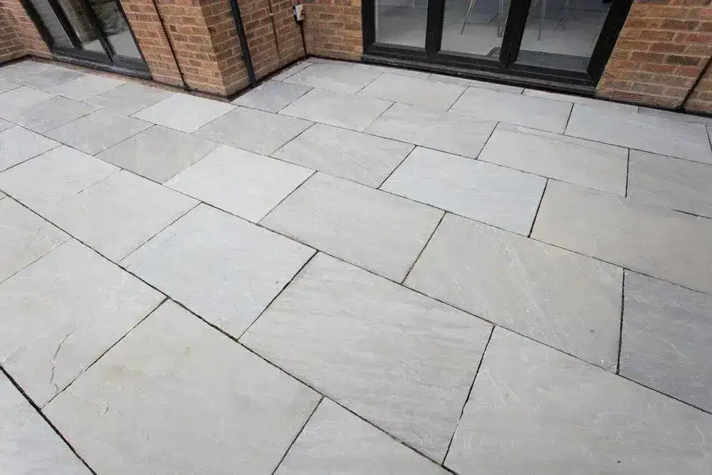 Kandla Grey Indian Sandstone Paving Slabs 900x600 22mm Cal. From £23.70/m2 - Image 5
