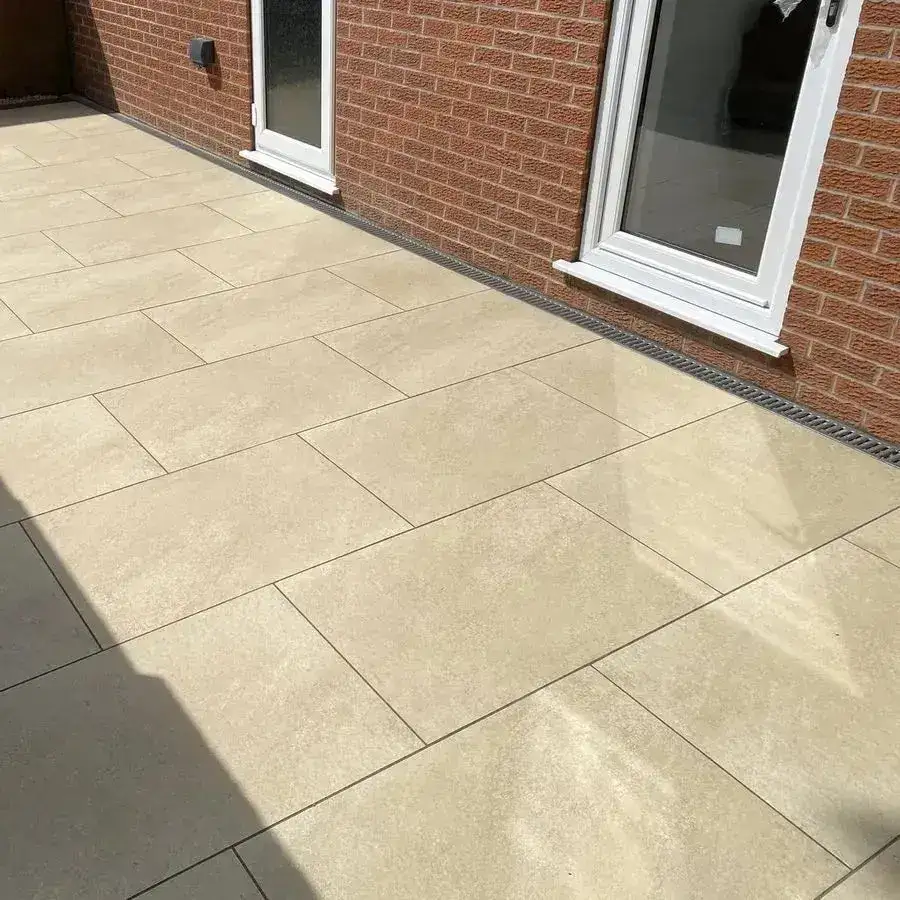 Hammerstone Beige Porcelain Paving Slabs 900x600x20 From £19.89/m2 - Image 3