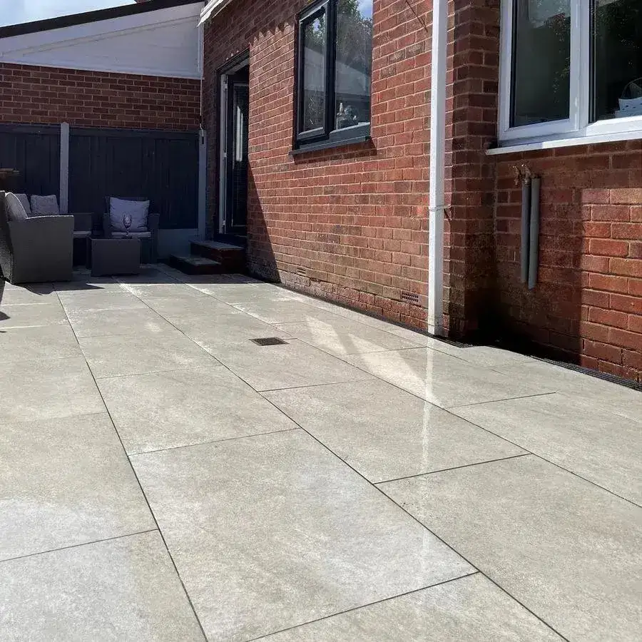 Hammerstone Grey Porcelain Paving Slabs 900x600x20mm From £20.09/m2 - Image 4