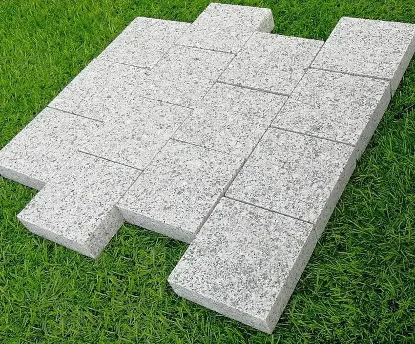 Sawn Granite Setts Silver Grey Edging Stone 100x100x30 From £38.99/m2 - Image 3