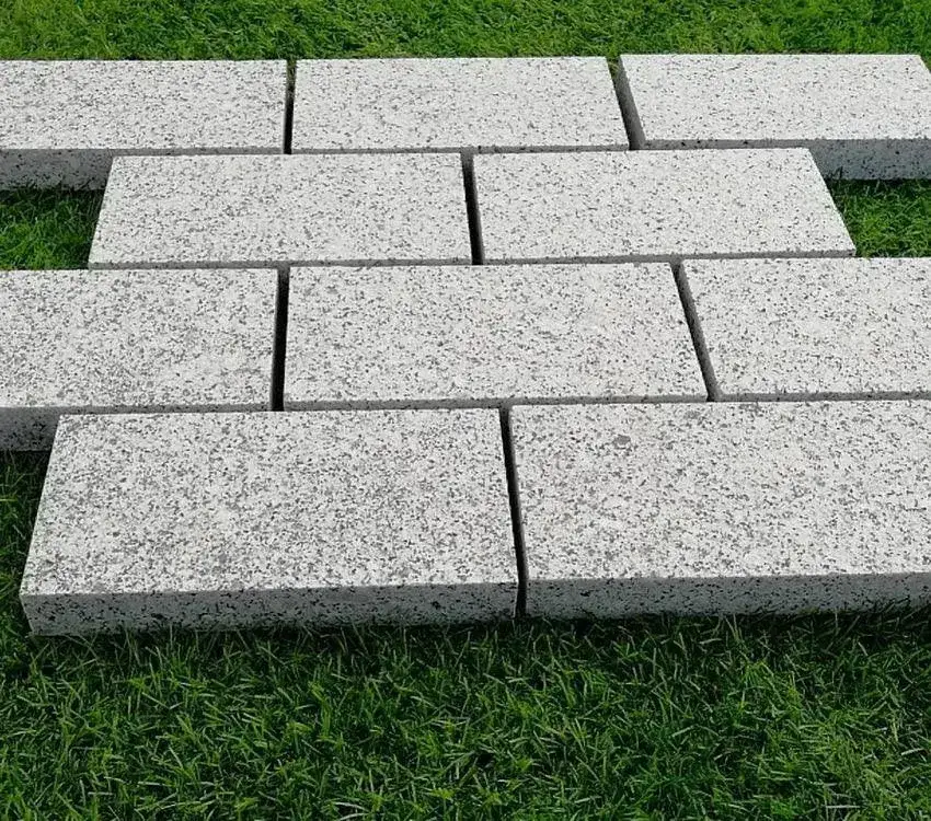Sawn Granite Setts Silver Grey Edging Stones 200x100x30 From £38.99/m2 - Image 5
