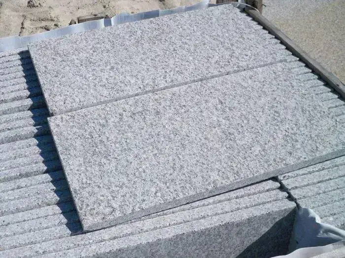Silver Grey Granite Paving Plank Linear 900x200x20 From £23.59/m2 - Image 3