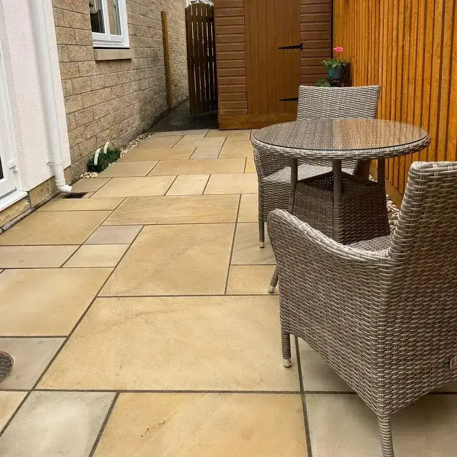 Fossil Mint Indian Sandstone Paving Smooth Honed Sawn Patio Packs From £24.19/m2 - Image 4