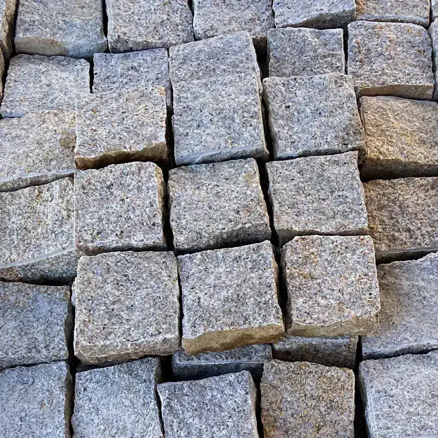 Granite Setts Cropped Yellow Gold 100x100x50 From £48.99/m2 - Image 4